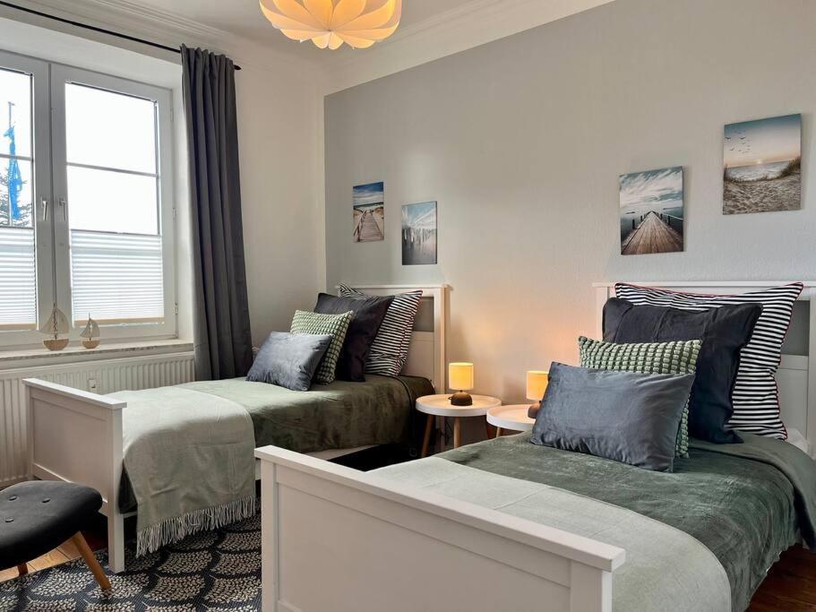Apartment Meeresbrise Mit Balkon Husum  Exterior photo